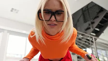 GIRLCUM Dirty Velma From Scooby Doo Finds The Mo-mo-mo Monster Cock - Kiara Cole