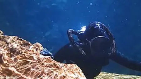 Breathplay Underwater-Running Out Of Air Scuba Diving