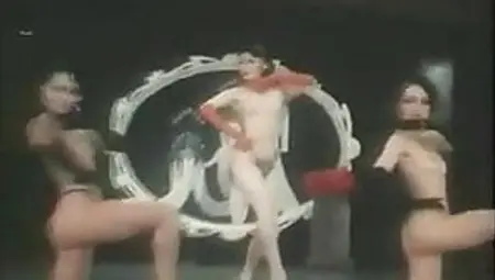 Retro Japanese Dancer Sagiri