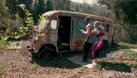 Hottie Kali Rose Enjoys Having Sex In An Abandoned Van