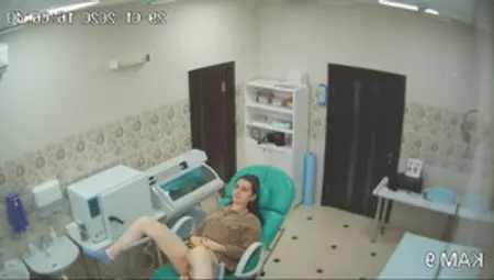 Spying For Ladies In The Gynaecologist Office Via Hidden Cam