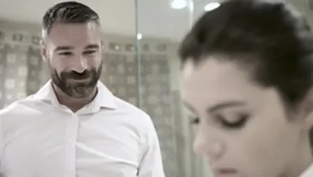 Bearded Employer Fucks Maid Valentina Nappi In The Bathtub