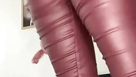 Muslim Erotic Ballerina With Leather Pants