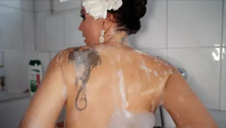 Gina Carla Exclusive Bath Time Video Leak