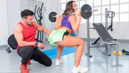 Gym Workout With Big Booty Briana
