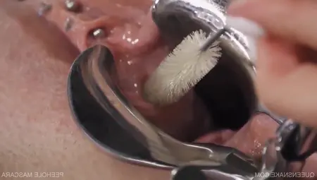 Lesben Peehole Insertion