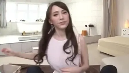 Snazzy Japanese Lady Is Getting Mass Bukkake