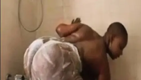 African Bustylaura4u With Big Booty In Showers ALIVEGIRL