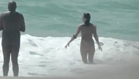 Curvy Amateur MILF Caught Going Down And Dirty With Her Black Partner On The Beach