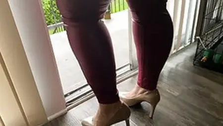 Fat PAWG Ass In Tight Leather Pants