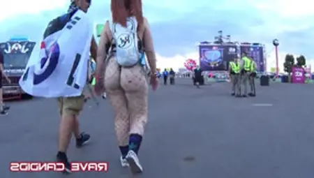 Candid Red Nice Oral Pawg Jiggles Her Naked Super Horny Ass At Music Festival