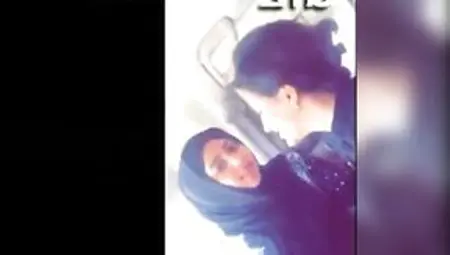 Kissing Lesbians Hijab