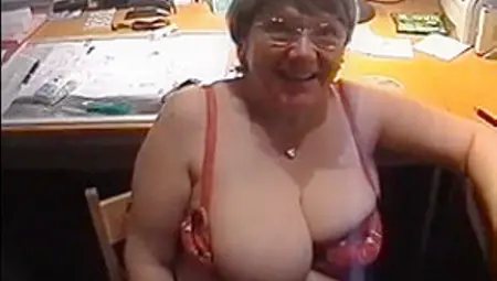 German Granny Slut Teil 11