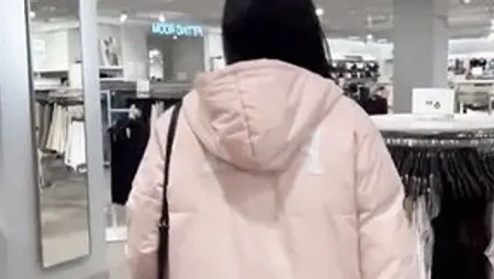 Shopping At H&M With Kaira Nisha - Fitting Room Orgasm And Outdoor Flashing