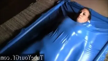 Cumming In Vacuum Bed