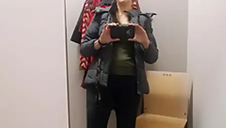 Candie Cane - Carpet Pee In Public Mall Dressing Room