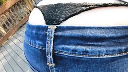 Whale Tail Large Butt Mother I'd Like To Fuck Public Exhibitionist
