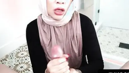 Thick Hijab Ex-Wife Tokyo Lynn Can No Longer Resists Her Vulgar Hubby
