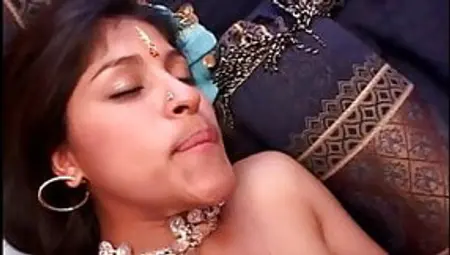 Horny Stud Banging Indian Babe&rsquo;s Hairy Pussy Hard