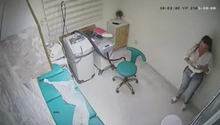 Security Camera Films MILF While Being Waxed In Beauty Salon