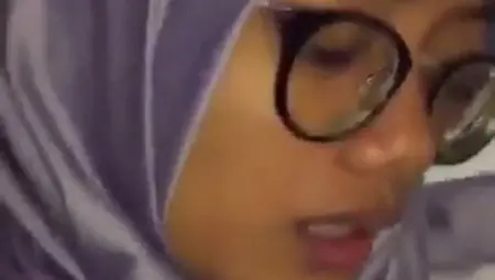Tudung Enak Main