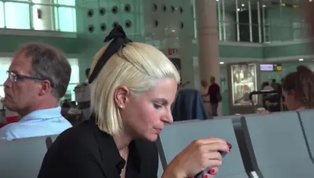 Voyeur Is Secretly Filming Sexy Feet Of That Blonde On Airport