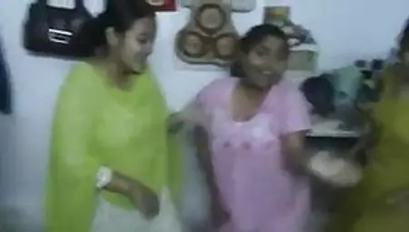 Bangladeshi Hostel Girl Dancing