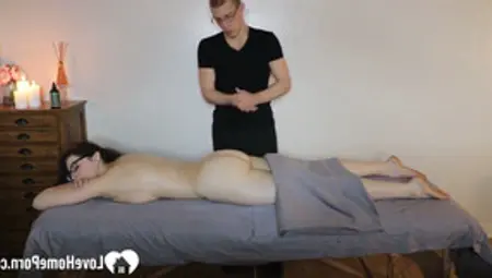 Masseur Fucking His Hot Big Booty Client