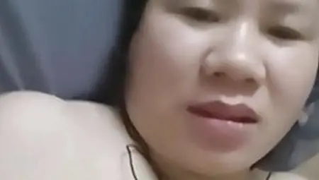 Vietnamese Single Step Mum Fingering Her Pussy Until She Cums
