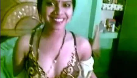 Stunning Amateur Bengali Wife Shows Off In Front Of Her Hubby