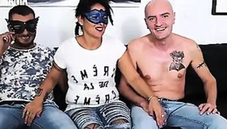 Amateur Scambisti Maturi - Amateur Italian Mature Ass Fucked In Threesome Casting, Natural Tits Video