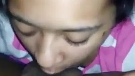 Swallowing Pussy