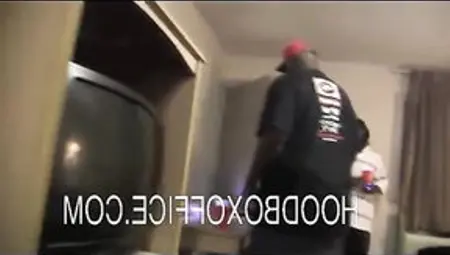 8 Niggas In Hotel Fucking His Mexican GF