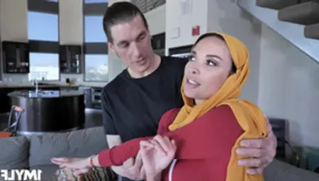 Muslim Arab In Hijab Anissa Kate Grabbing The Trainers Cock - Exotic Tits