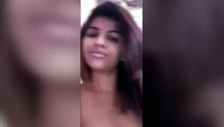 Trichy College Cunt With Mouth Showing Her Titties Into Scene Call (part:five)