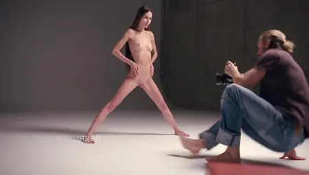 Tight Teen Leona - The Art Of Nude Photography