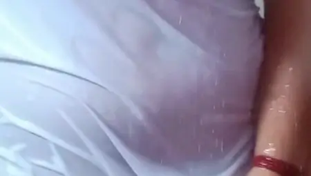 Stepmom Squirting Under Shower Viral Sex Tape