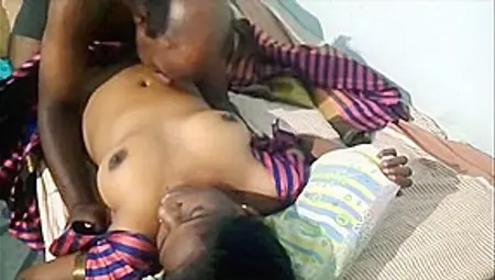Husband Fucking Sexy Aunty In New Saree