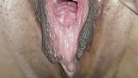 Black Lips Pussy Gaping And Queefing