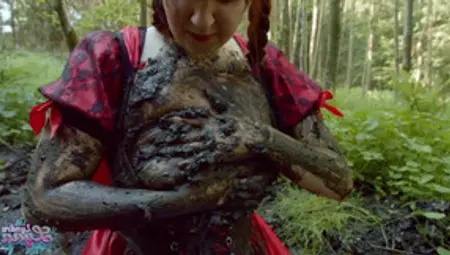 Red Riding Hood In Forest Mud Trailer