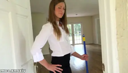 Real Estate Agent Kirsten Lee Fucks A Big Cocked Plumber