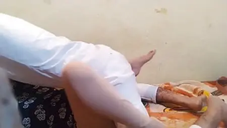 Horny, Indian Woman Is Cheating On Her Husband In The Middle Of The Day And Enjoying It