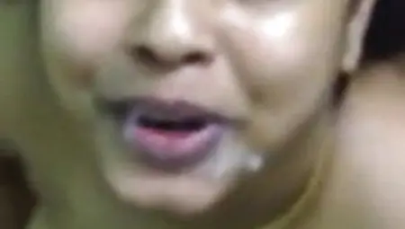 Desi Indian Bhabhi Deepthroat Blowjob And Cumshot In Mouth