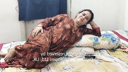 Hot Indian Bhabi - Unsatisfied Housewife