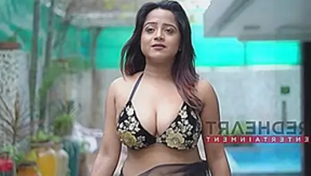 Indian Model In Saree Hot 3