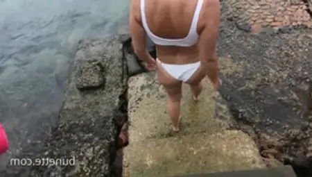 Bunette Butt Plug Swim Also Pee In Paradise