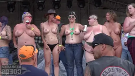 Biker Babes Topless On Stage Dancing For The Guys