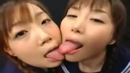 2 Jap Girls Swap Sperm
