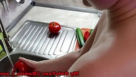 HannaMontana Fucked Herself With A Huge Cucumber And Then Ate It