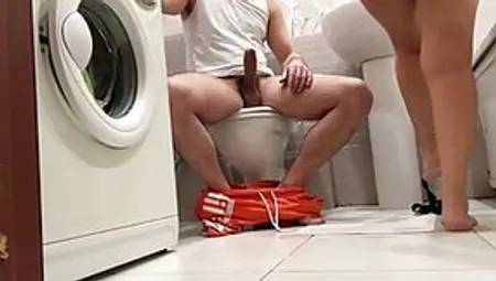 I Went To The Toilet And Sat On The Dick
